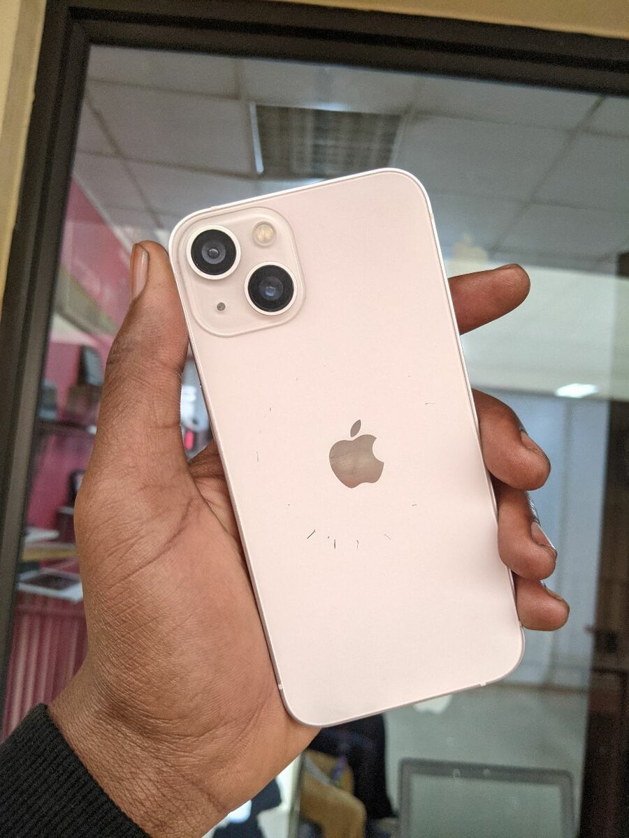 iPhone 13