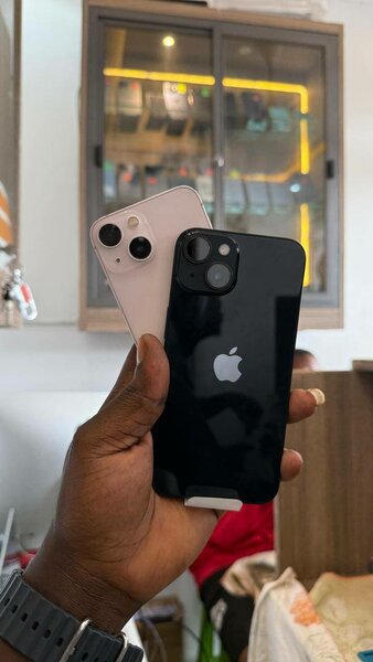 iPhone 13