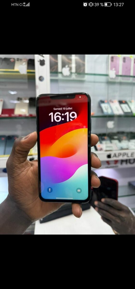 iPhone 11 Pro Max 64 Go