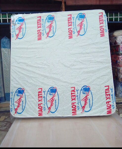 Latex Foam double bed 10inches.