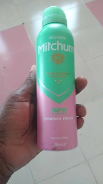 Deodorant spray