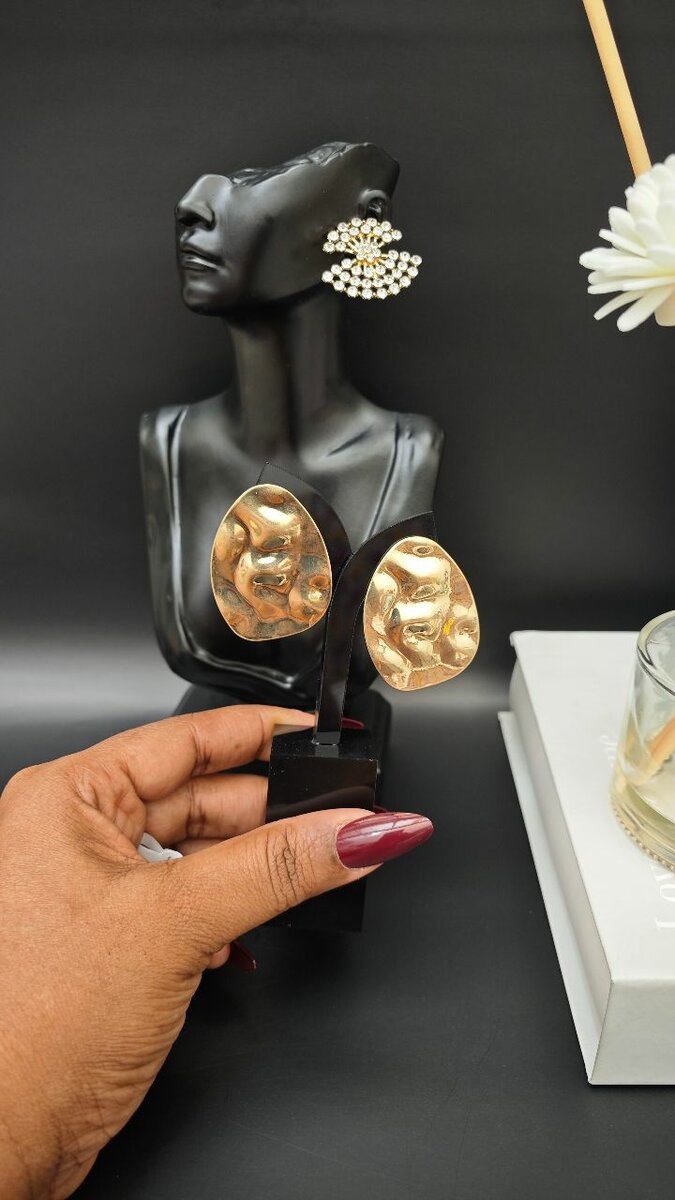 Boucles d'oreilles dorées uniques