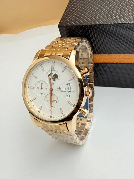 Montre-bracelet en or élégant