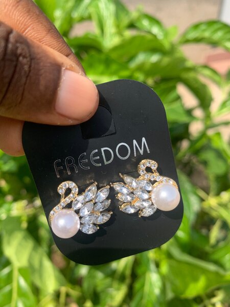Earring