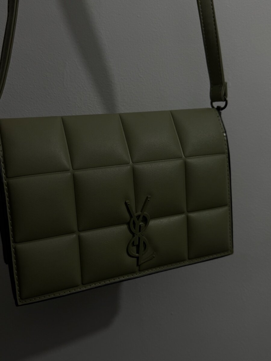 Yves Saint Laurent (YSL)