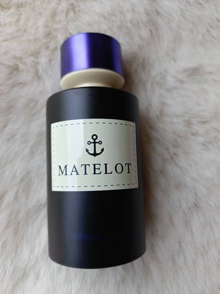 Matelot perform