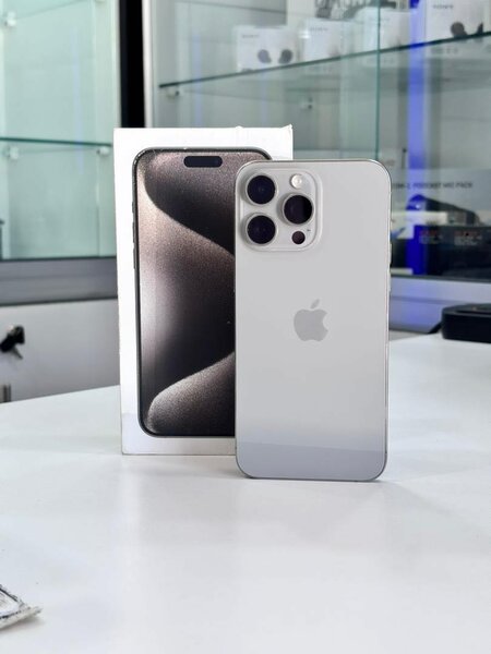 iPhone 15 Pro Max