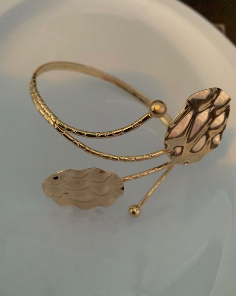 Imprint Arm cuff