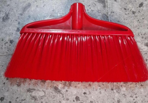 Sweeping brushes