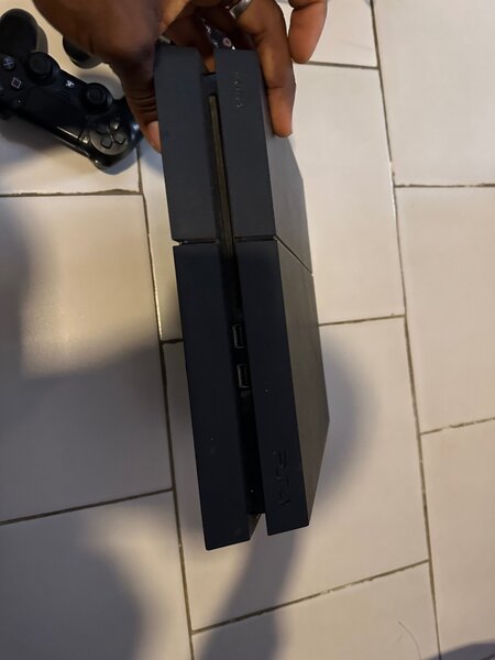 PS4 slim