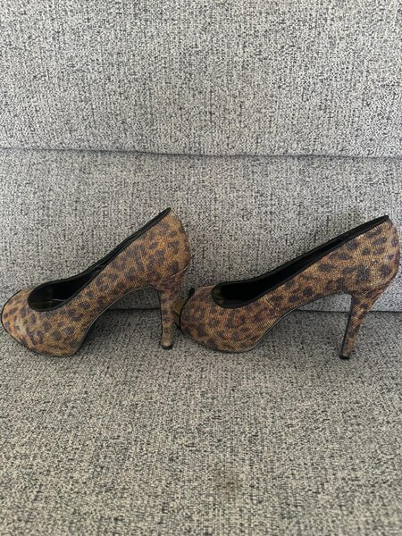 Nine West