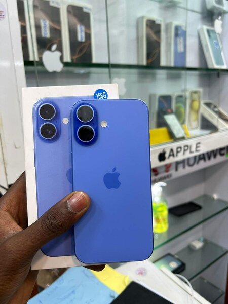 iPhone 16