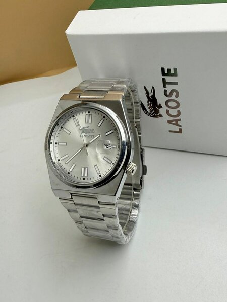 Montre Lacoste