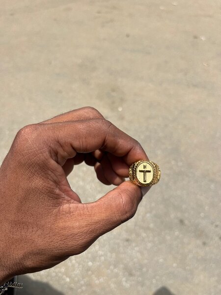 Bague Croix Dorée Unique