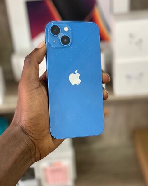 iPhone 13