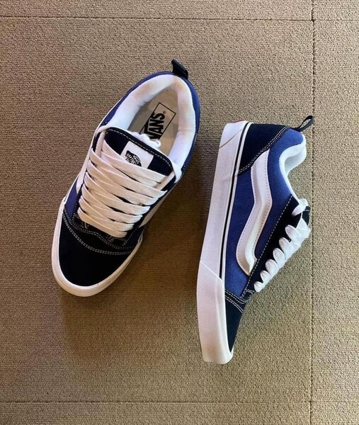 Vans Knus