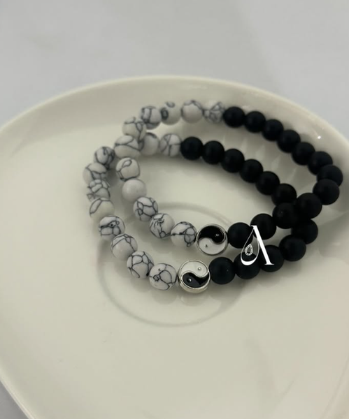Ying and Yang bead bracelet 