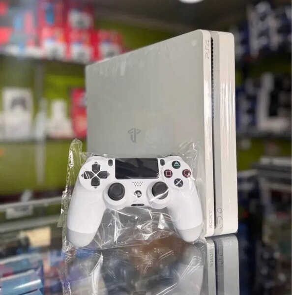 Console PS4 Slim Blanc