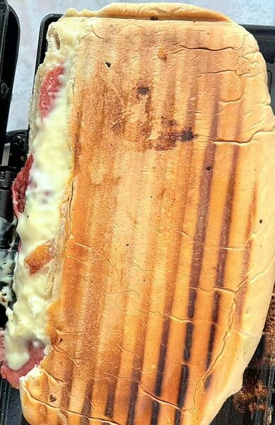 Panini Grillé au Fromage Fondant
