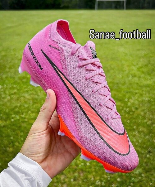Crampons Nike