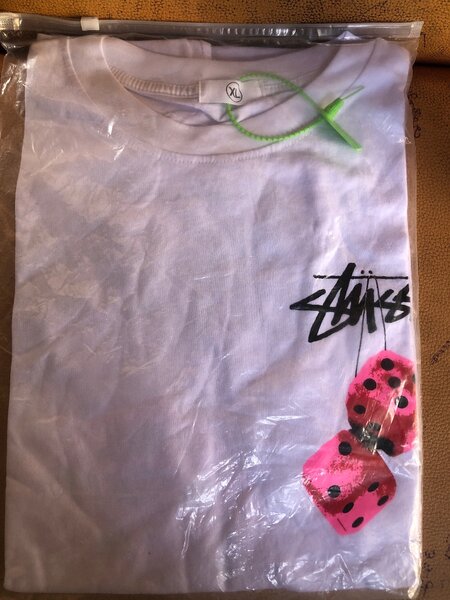 t'es- shirts
