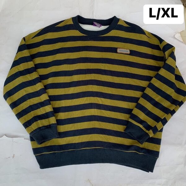 Salaula sweatshirts