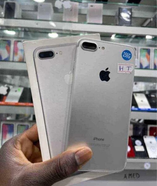 8 plus et 7 plus