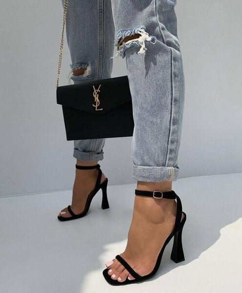 St heels