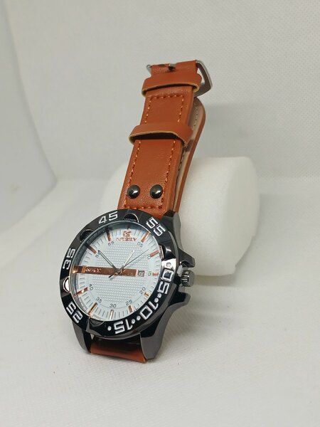 Wrist watch for men