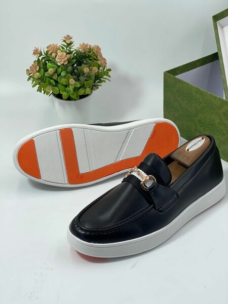 CLASSIC MEN WEAR.