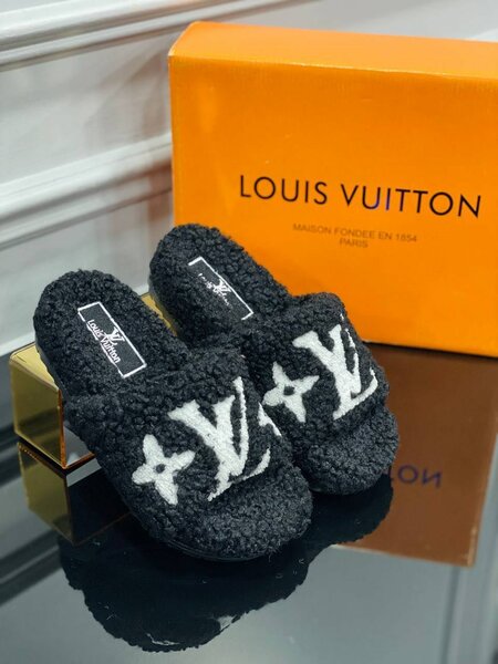 Claquettes des filles