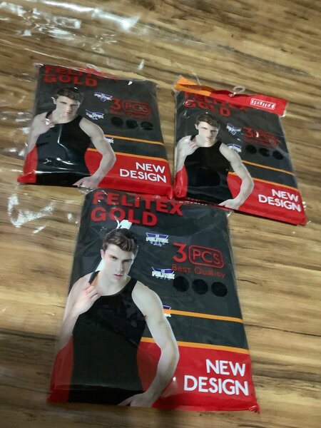 Black singlet