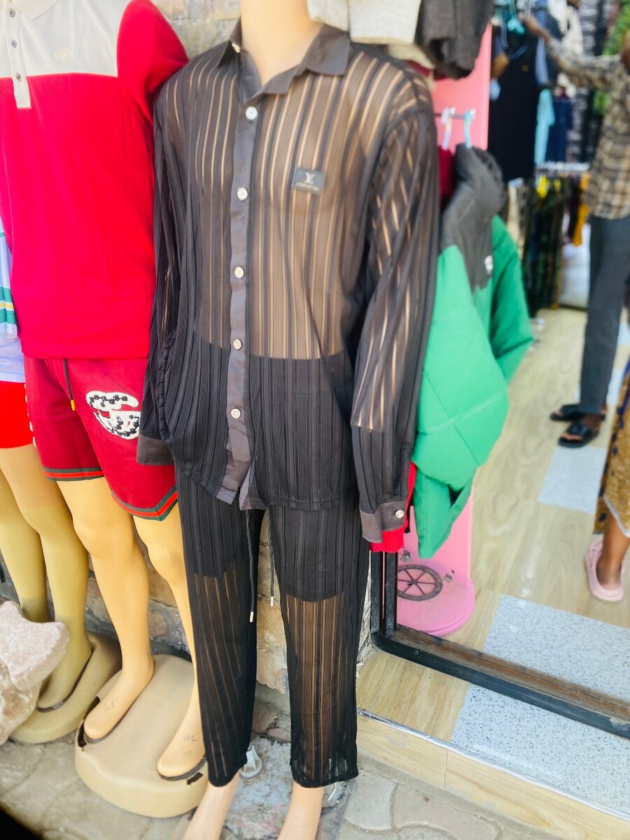 Lv suit