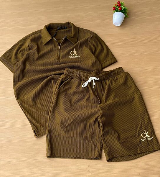 Mens top and down
