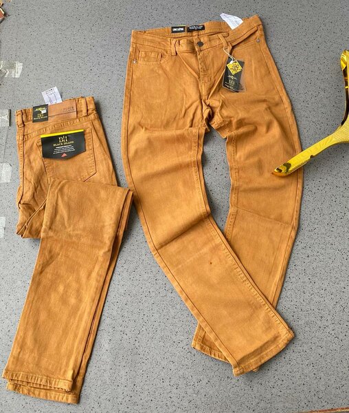 Khaki jeans