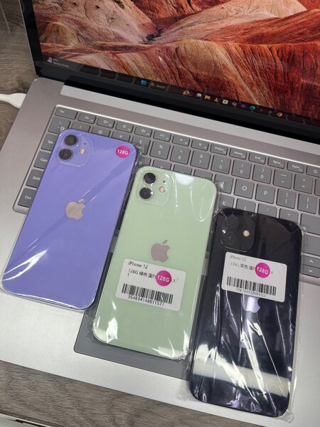 iPhone 12