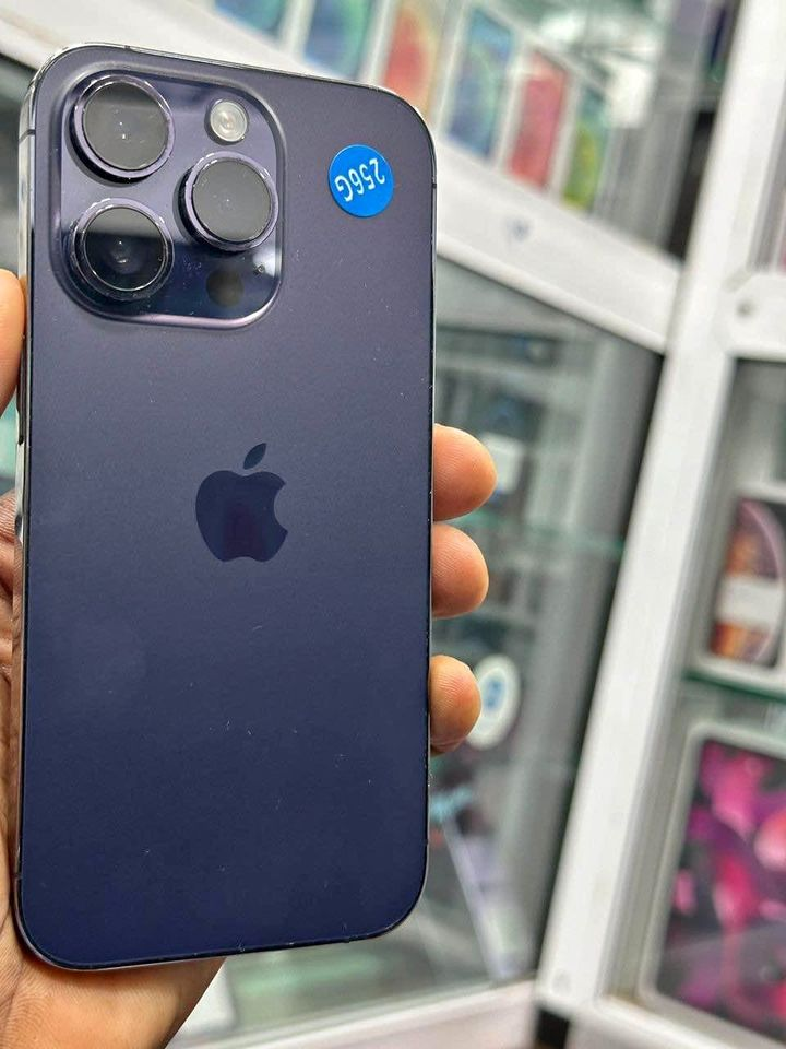 iphone 14 pro 256G quasi neuf