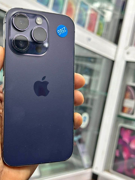 iphone 14 pro 256G quasi neuf