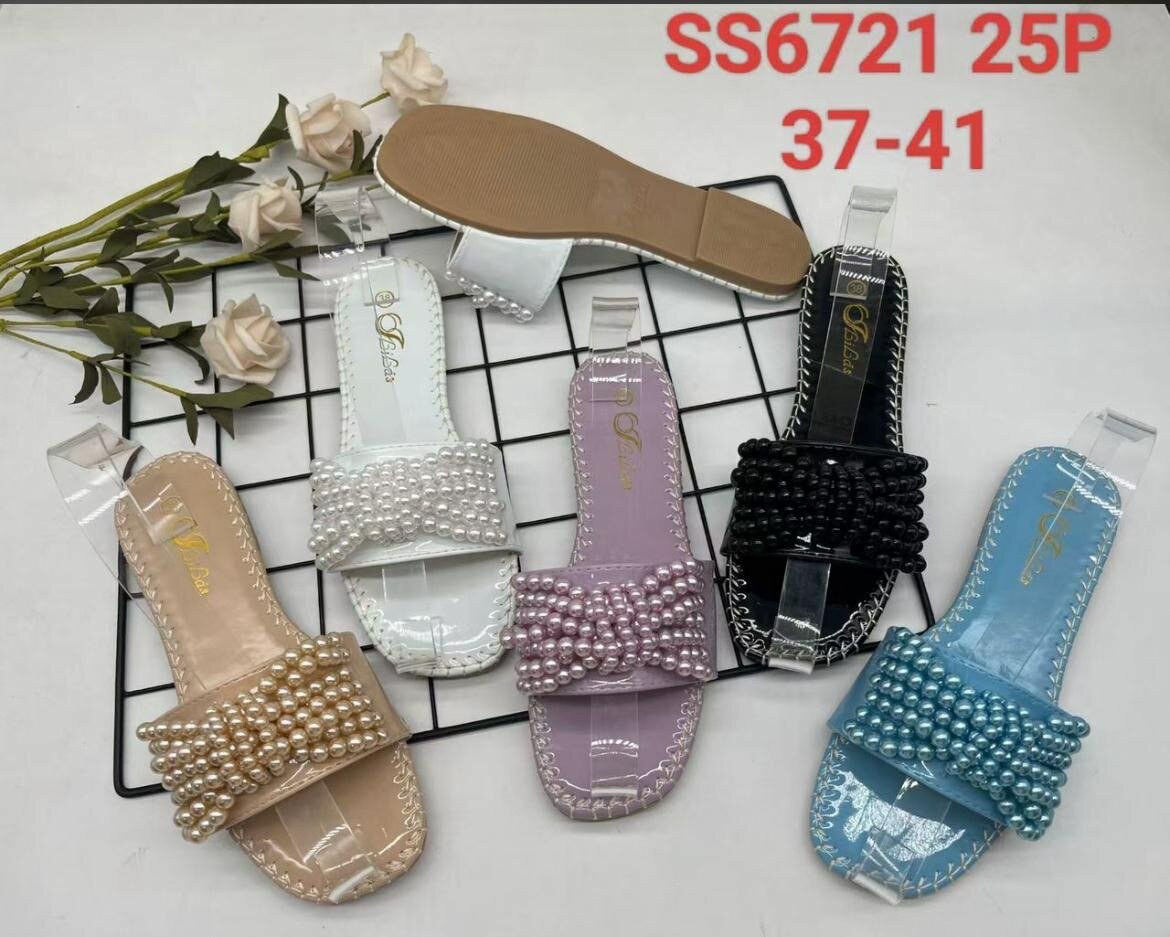 Chic sandales