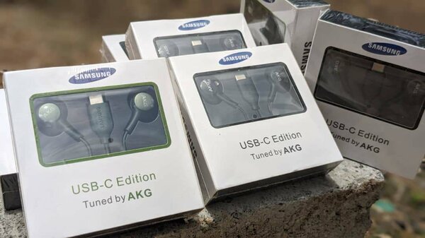 Samsung AKG headsets