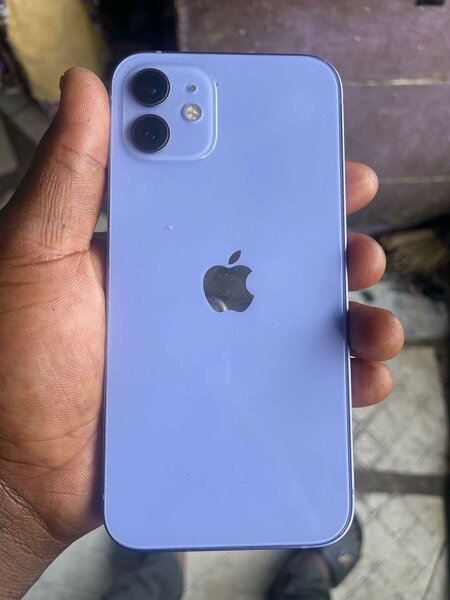 iPhone 12