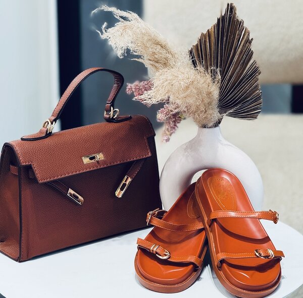 Medium bag brown