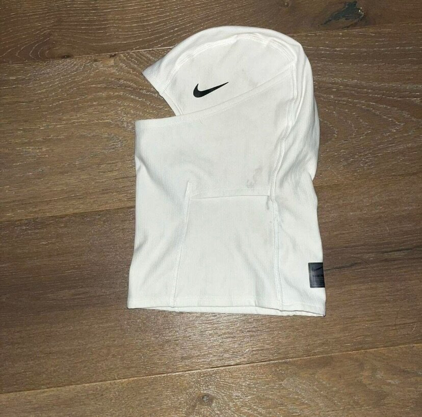 Nike Pro Therma-FIT Hood