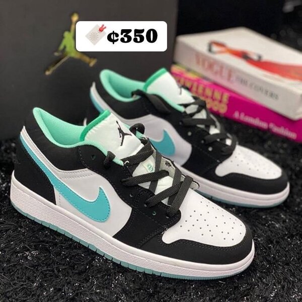 Air Jordan Sneakers