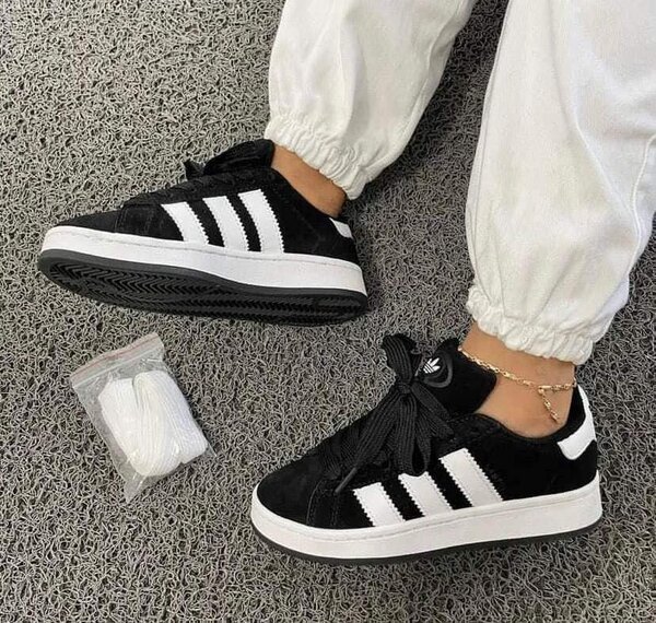 Adidas campus