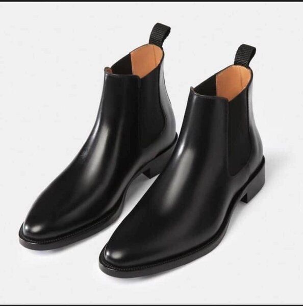 Chaussures hautes en cuir verni noir