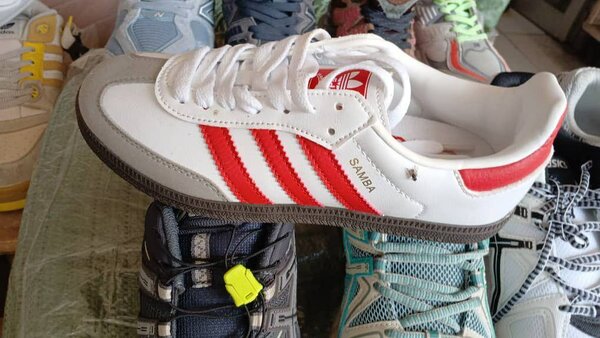 Unisex sneakers