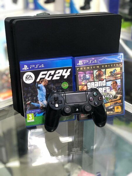 PS4 slim non cracker+ 1 CD au choix