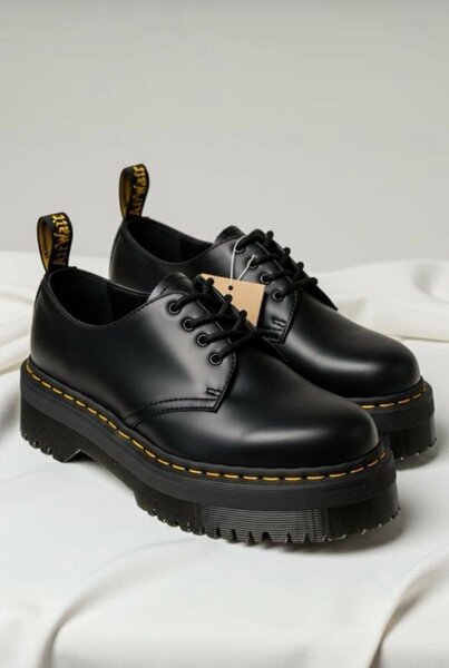 Paire de souliers grosse semel