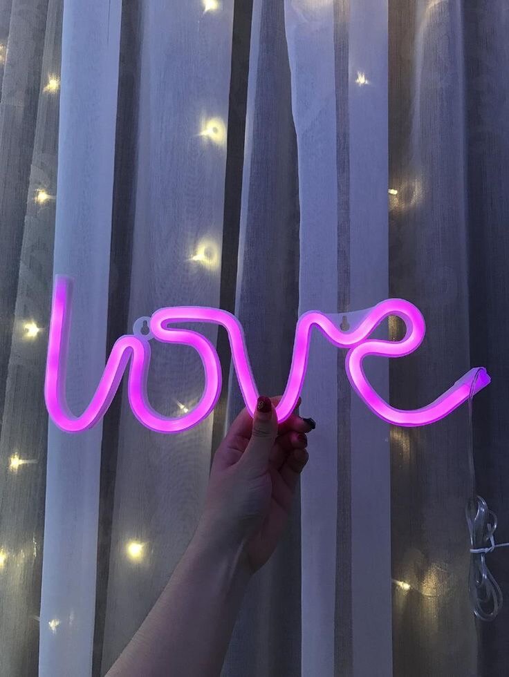 Love neon light